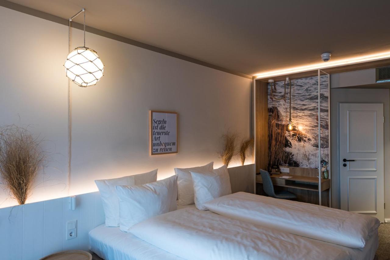 Hafenhotel Zu 푸트버스 외부 사진