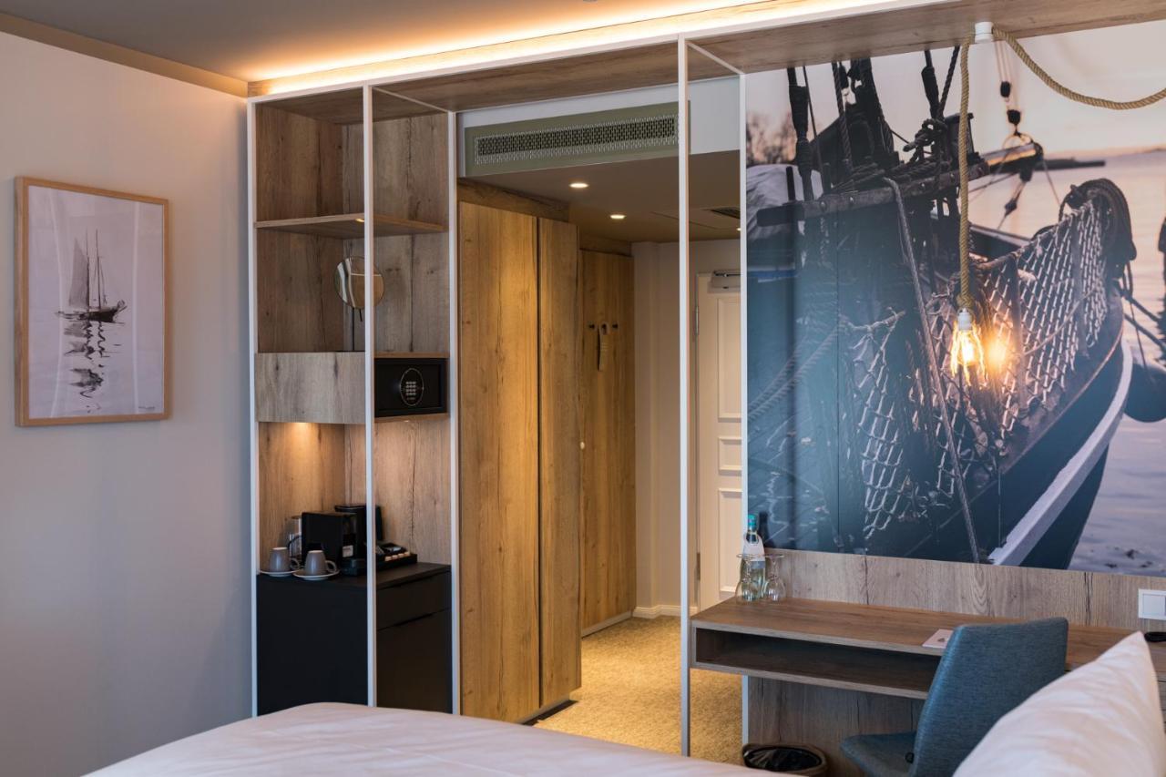 Hafenhotel Zu 푸트버스 외부 사진