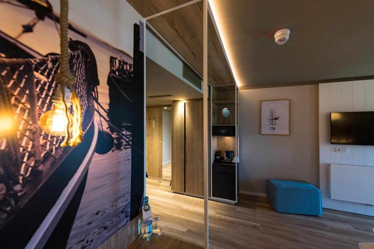 Hafenhotel Zu 푸트버스 외부 사진