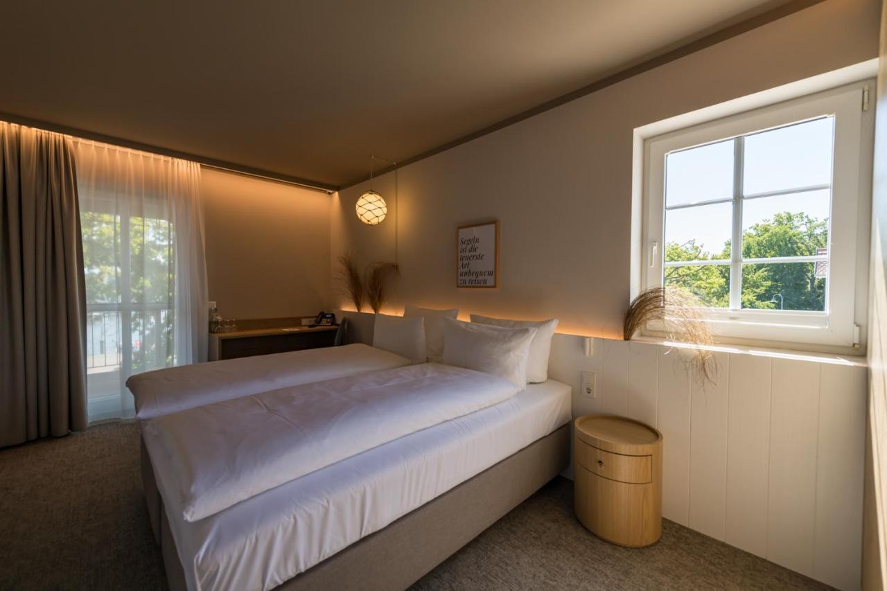 Hafenhotel Zu 푸트버스 외부 사진