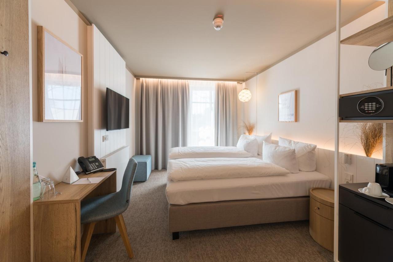 Hafenhotel Zu 푸트버스 외부 사진