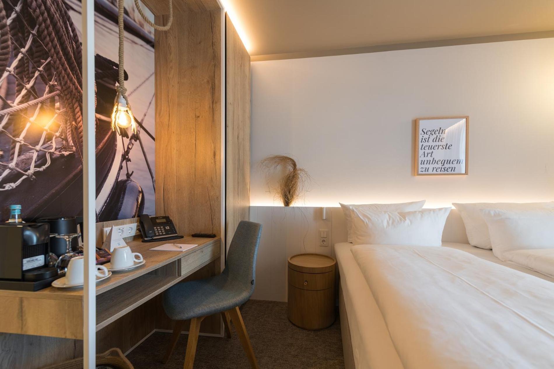 Hafenhotel Zu 푸트버스 외부 사진